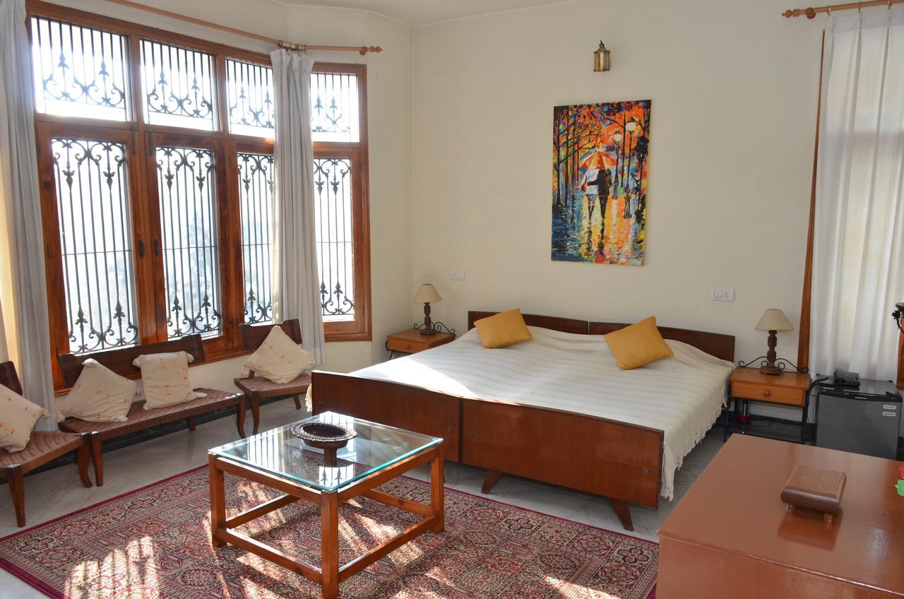 Sandy's Homestay Jammu Luaran gambar