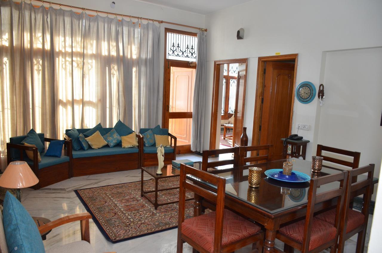Sandy's Homestay Jammu Luaran gambar