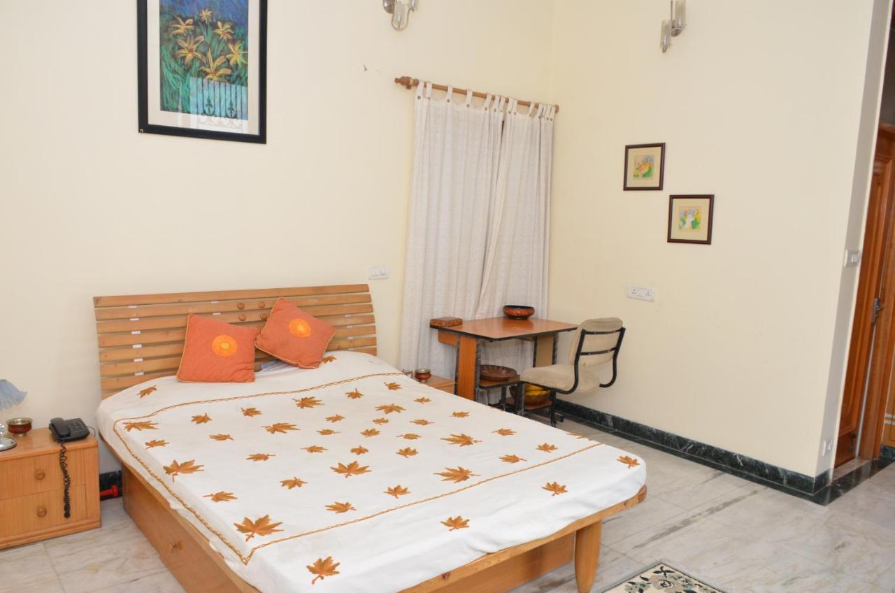 Sandy's Homestay Jammu Luaran gambar